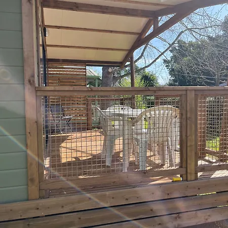 Kemping Ri-veu Corse Dans Marina Di Sorbo-Ocagnano