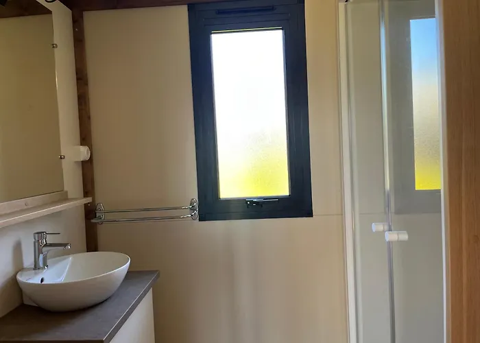 אתר קמפינג Ri-veu Corse Dans Marina Di *