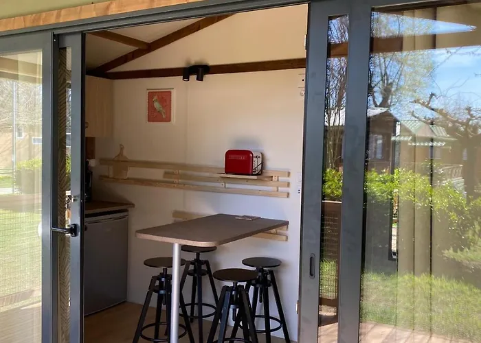 Ri-veu Corse Dans Marina Di مكان تخييم *