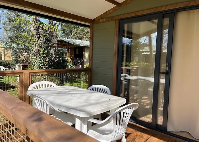 Ri-veu Corse Dans Marina Di مكان تخييم *